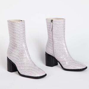 INTENTIONALLY BLANK - Womens Contour Heeled Boot Lilac